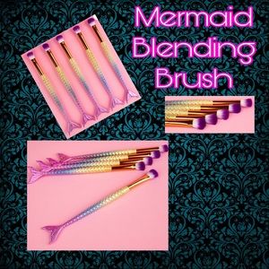 🔥3/$15🧊 Mermaid Blending Brush